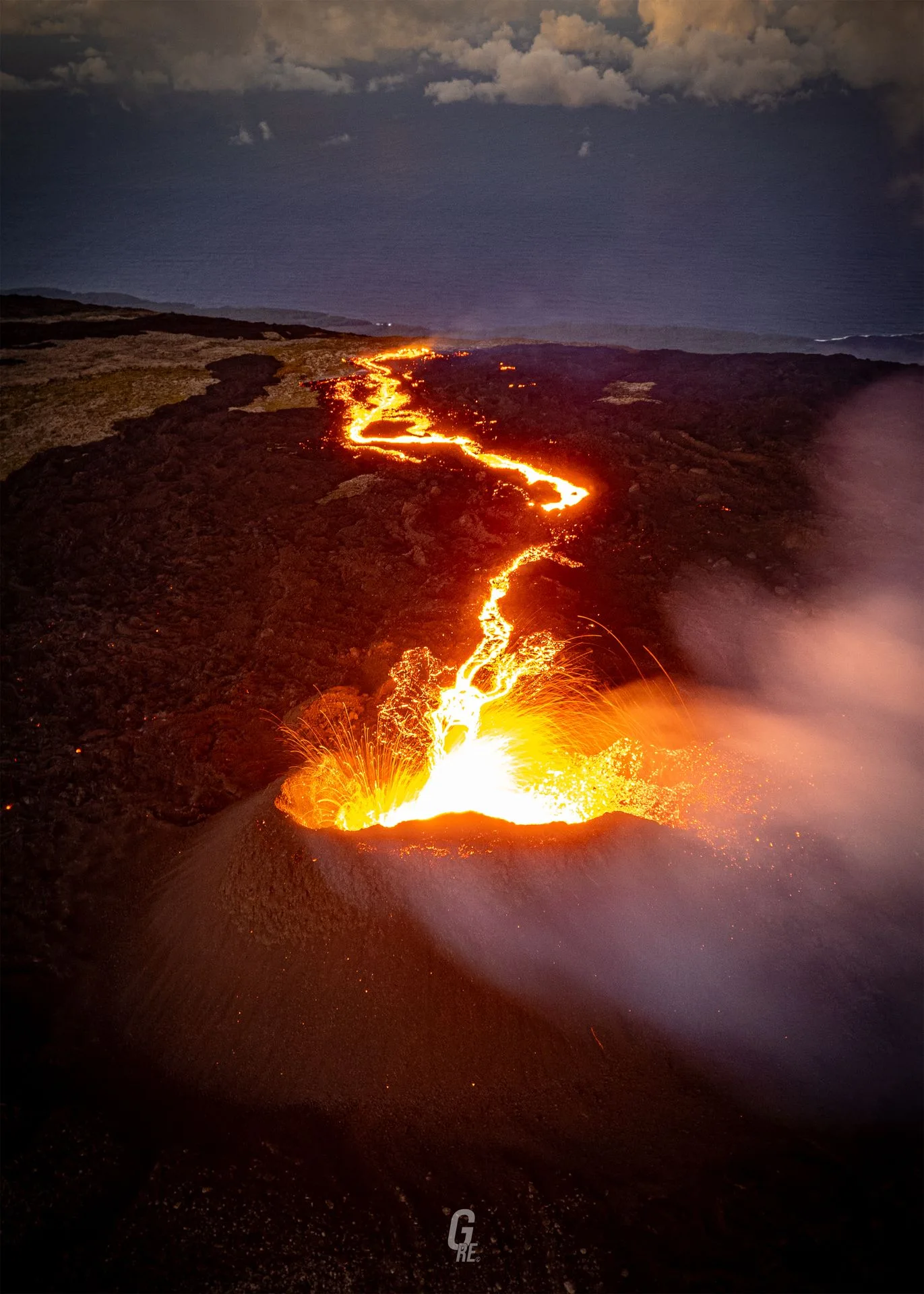Volcan éruption